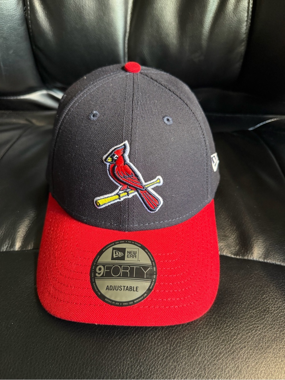 New Era Cardinals 9FORTY Cap - Navy Crown with Red Visor